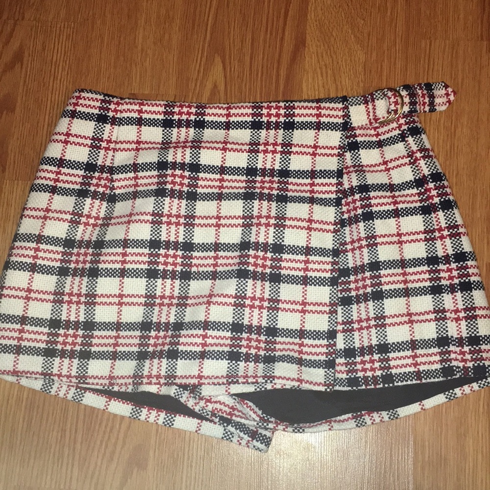 Size 27 plaid mini skort